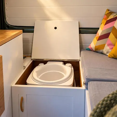 Camper Black